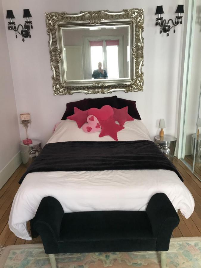 Superbe Appartement Proche De La Butte Montmartre Париж Екстериор снимка